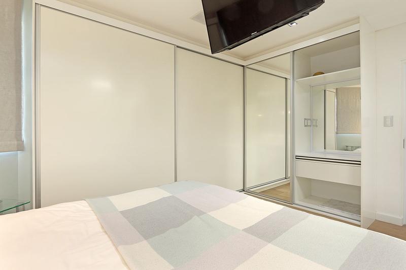 To Let 2 Bedroom Property for Rent in Sea Point Western Cape